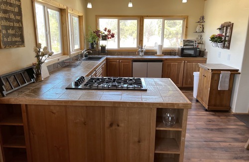 Monticello Cabin | RedNeck Ranch Cabin 3 Bd on 9+ Acres