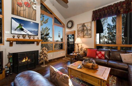 Park City House | RedPine Condominums T-19