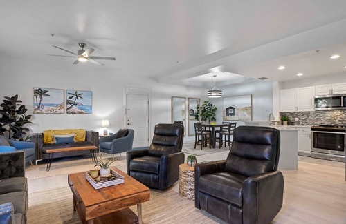 Diplomat Condo | Reduced Rates Due to Cancellation! Updated,spacious 2/2 Condo in gated community