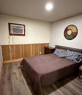 Minden House | Redwood Cabin Yellow Rose Canyon