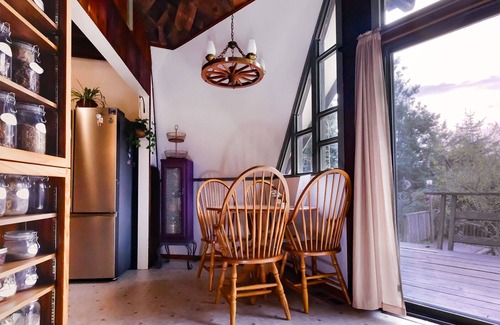 Rohnerville House | Redwood Dome Retreat