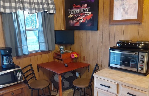 Bryant Cabin | Reed Lake Fishing Cabins