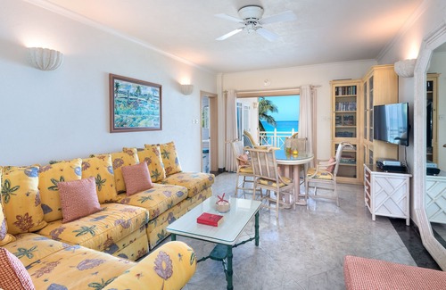 Reeds Bay Condo | Reeds House 1 in Carlton, St James by Personal Villas - Bright and Breezy Condom