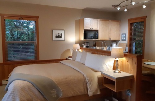 Ucluelet Bed & Breakfast | Reef Point Oceanfront B & B