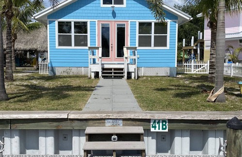 Grant-Valkaria House | " Reel Family Tides" V.I.P Island is on a Barrier Island. You will need a BOAT !