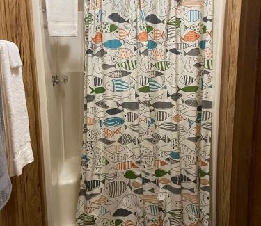 Quitman Hotel | Reel Inn and Lodge