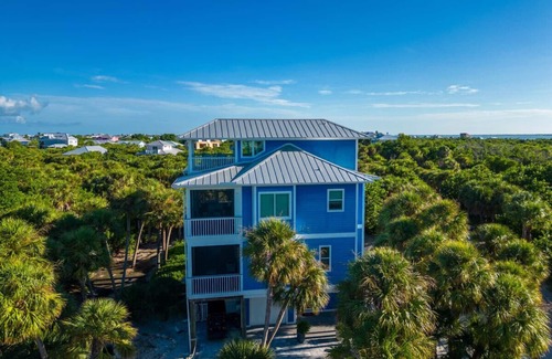 North Captiva House | Reel Laxing: Private Pool, Hammocks & Games