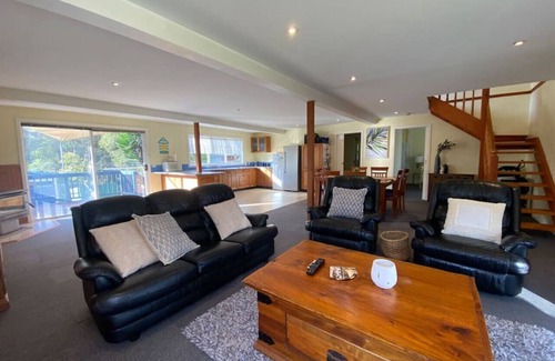 Lake Tyers Beach House | Reel & Relax: 3BR Beach House - Fish, Swim, Surf