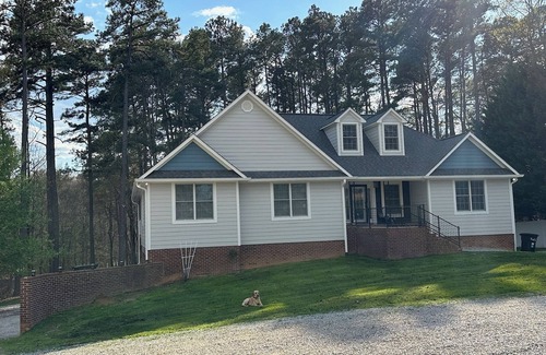 Clarksville House | Reel Time on Kerr Lake, NC/SC