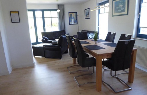Puddemin House | Reetdachhaus Holunder 3, 6 Personen, Kamin, W-Lan