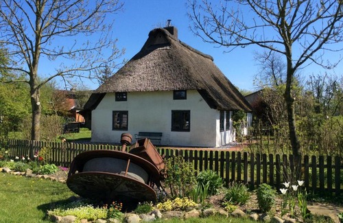 Thalingburen House | Reetdachkate Müllerhaus von 1860