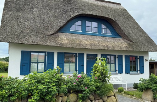 Gross Schwansee House | Reethaus Kleiner Seestern * Sauna, close to the beach, lots of space and peace and quiet