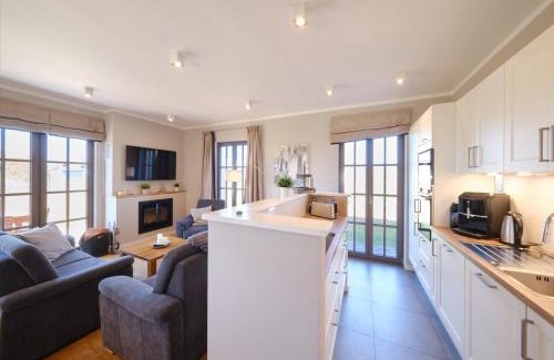 Dranske Villa | Reetland am Meer - Luxus Reetdachvilla mit 3 Schlafzimmern, Sauna und Kamin H20