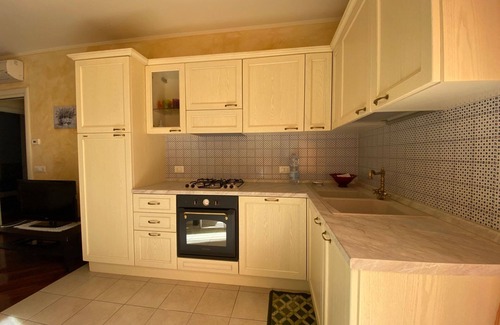 Villa Musone Apartment | Ref 96 Summer Rental – Central two bedroom apartment with two bathrooms