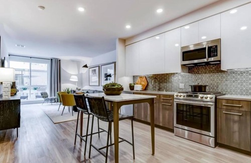 Mountain View Condo | Refined 1BR Condo with Top-Tier Amenities