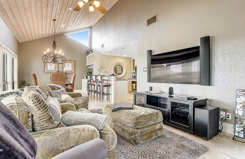 Spicewood House | Refined panoramic paradise on Lake Travis with boat launch and Tesla charger