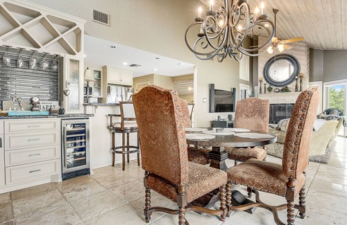 Spicewood House | Refined panoramic paradise on Lake Travis with boat launch and Tesla charger