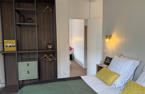 Barfleur Bed & Breakfast | Refined suite in Barfleur, 2 steps from the port!