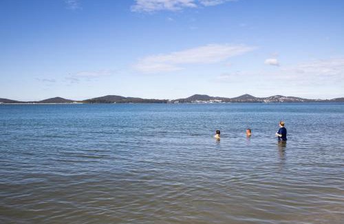 Hawks Nest Resort | Reflections Jimmys Beach - Holiday Park