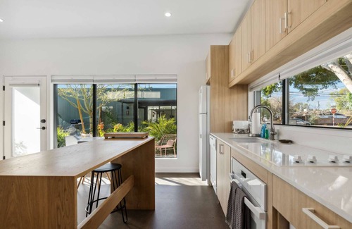 Camelback East Apartment | Refreshing 1-bedroom Container - 80 Walkscore!