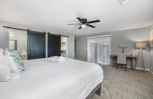 Stockton House | Refreshing 3 bedroom w/ Big Yard + Hot Tub + Garage Parking
