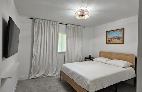 Casa Granada East Townhouses House | Refreshing POOL Old Town Scottsdale 4 Bdr 3 FULL Baths