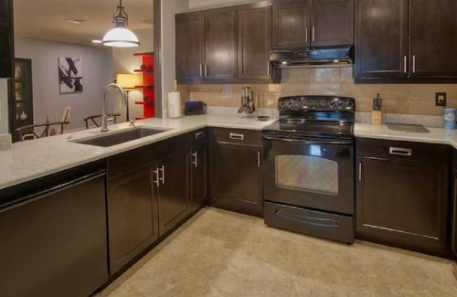 Wetmore House | ✨Refreshing Quiet Escape✨HotTub,EVcharger⚡️FreeWine