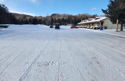 Papineau Regional County Municipality Hotel | Refuge boréal