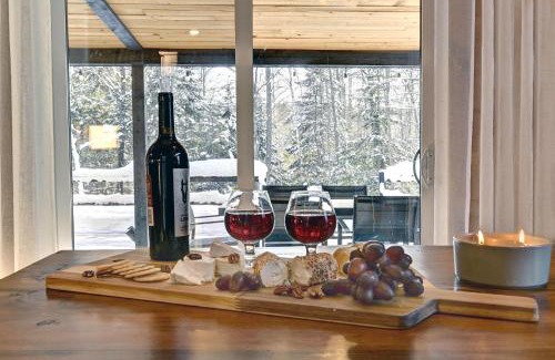 Lac-Superieur Ski Chalet | Refuge Tremblant Spa Ski 11min