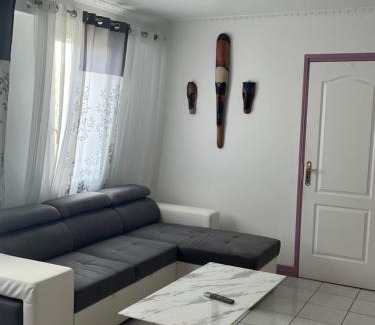 Sarcelles Apartment | Refuge Urbain