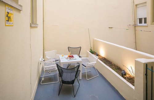 Santo Antonio Apartment | Refuge with Terrace in the Center of Lisbon - TTL300