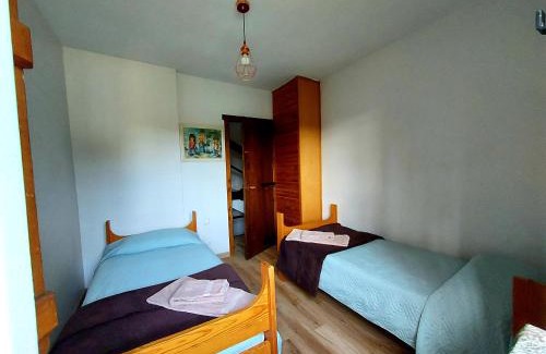 Sant Boi de Llucanes Villa | Refugi del Esquirol