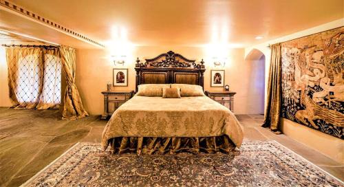 Bolton Landing House | Regal Castle Suite for a Luxury Getaway to Lake George in Upstate New York