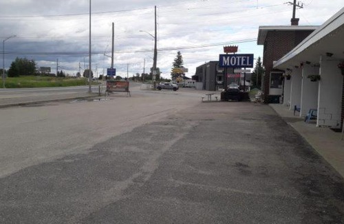 South Porcupine Hotel | Regal Motel