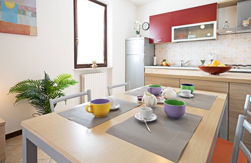 Lazise Apartment | Regarda – apartment Miralago in Lazise with private garden, pool, pets allowed