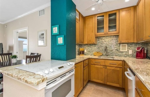 Bay Esplanade Condo | Regatta Beach Club S805 - 6 Month Beach Rental