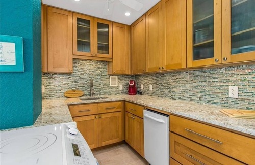 Bay Esplanade Condo | Regatta Beach Club S805 - 6 Month Beach Rental