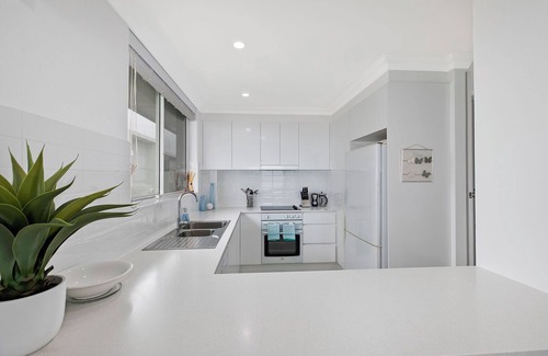 The Entrance North Apartment | Regency Court - Waterviews