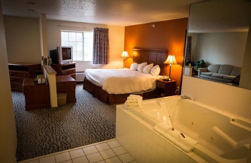 Anoka Hotel | Regency Inn and Suites, Anoka