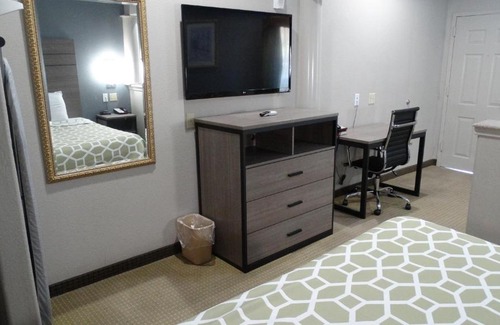 Humble Hotel | Regency Inn and Suites Humble