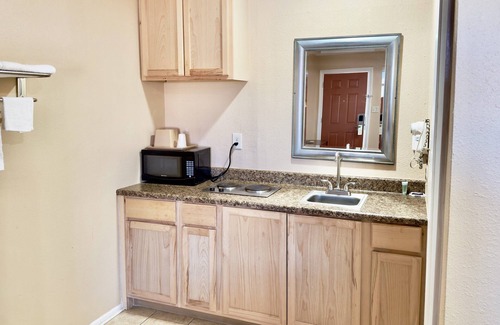 Hondo Hotel | Regency Inn Hondo