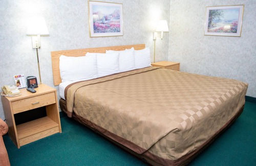Lemoyne Hotel | Regency Inn Perrysburg