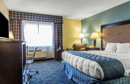 New London Hotel | Regency Inn & Suites New London, Mystic