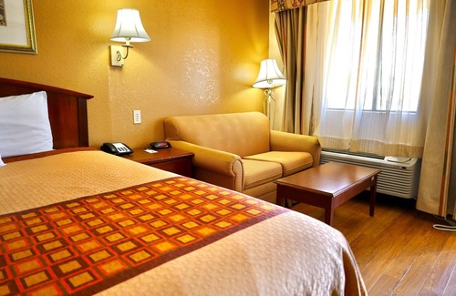 Gladewater Hotel | Regency Inn & Suites