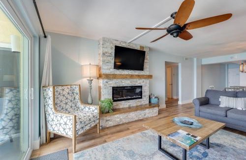 Biltmore Beach Apartment | Regency Towers 1018 Beachfront unit