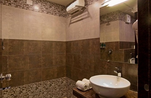 Sayajiganj Hotel | Regenta Inn