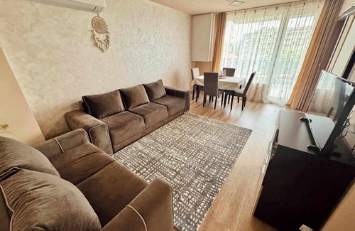 Varosha Apartment | Regina's 2 bedroom apartment in Blagoevgrad Center near AUBG