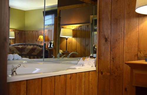 Blue Ridge Hotel | Reid Ridge Lodge