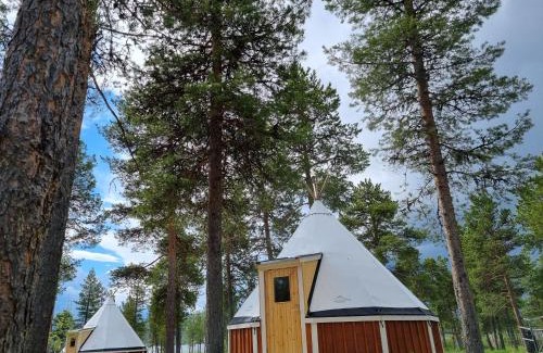 Jukkasjarvi Cabin | Reindeer Lodge