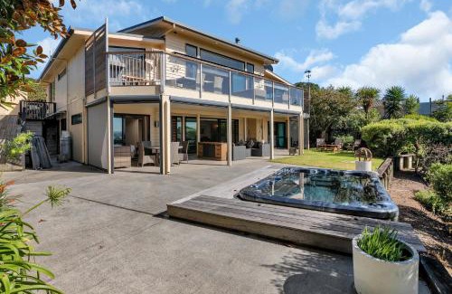 Kerikeri House | Reinga Retreat - Kerikeri Holiday Home
